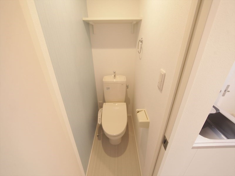 トイレ　温水洗浄暖房便座付トイレ