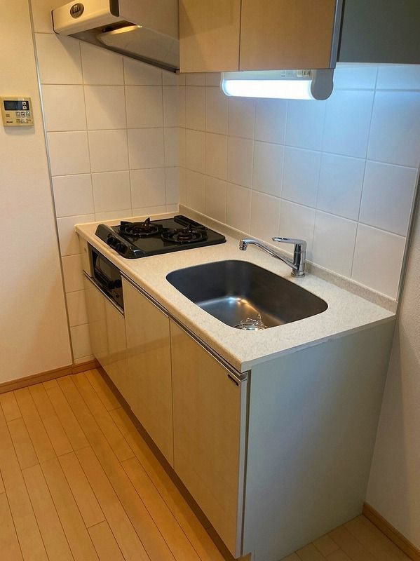 キッチン　（別タイプ参考写真）クィーンシティ板橋本町ラディウス　板橋区