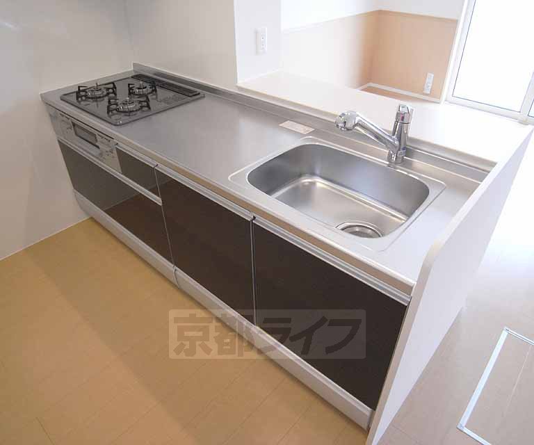 キッチン　大きなキッチンです。