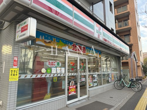 コンビニ　セブンイレブン 千住桜木店（コンビニ）まで630m