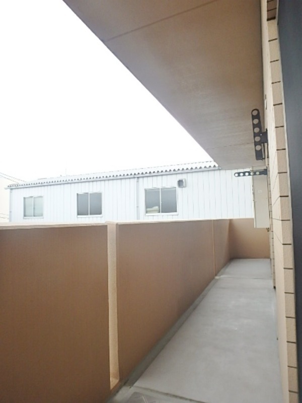 バルコニー　図面と現状に相違がある場合には現状を優先