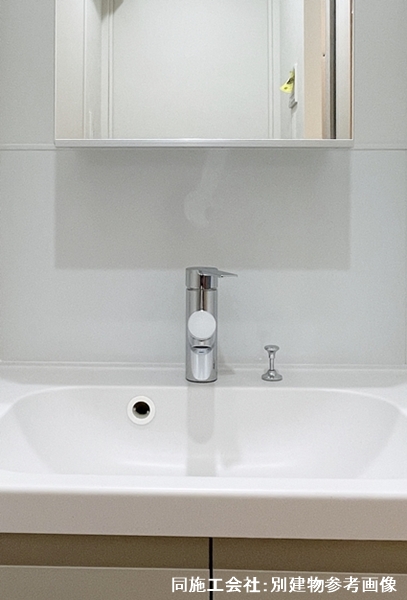 洗面設備　身支度に欠かせない独立洗面台♪