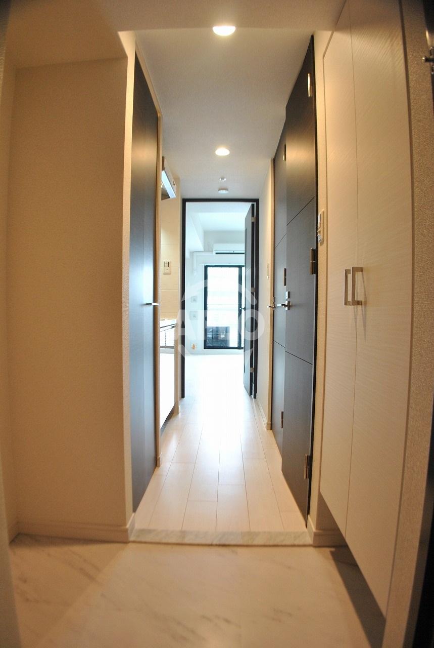 玄関　レオンコンフォート本町　玄関