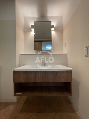 洗面設備　グラスホッパー　独立洗面台