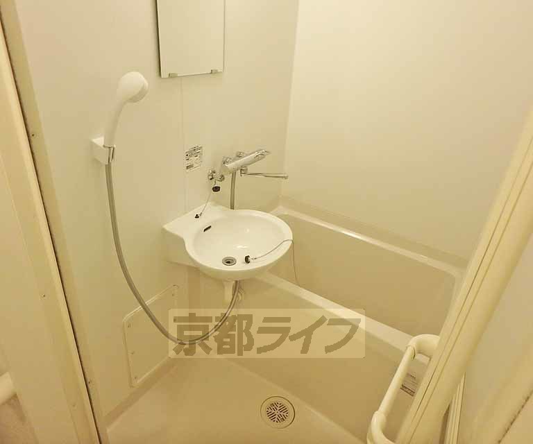 バス・シャワールーム　一日の疲れを癒すバスルーム