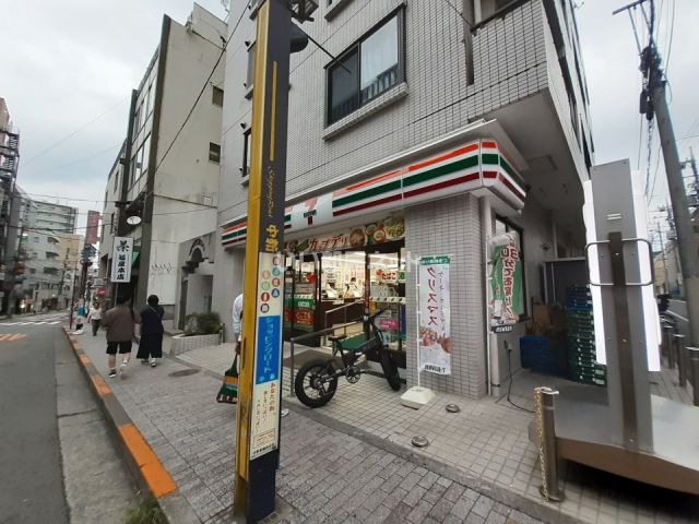 コンビニ　セブンイレブン中野弥生町2丁目店（コンビニ）まで291m
