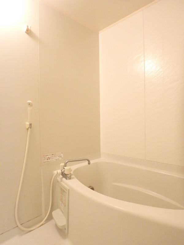 バス・シャワールーム　図面と現状に相違がある場合には現状を優先