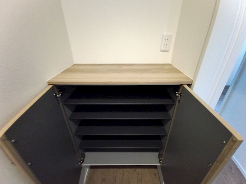 玄関　シューズボックス※別のお部屋の写真です。現状を優先致します。