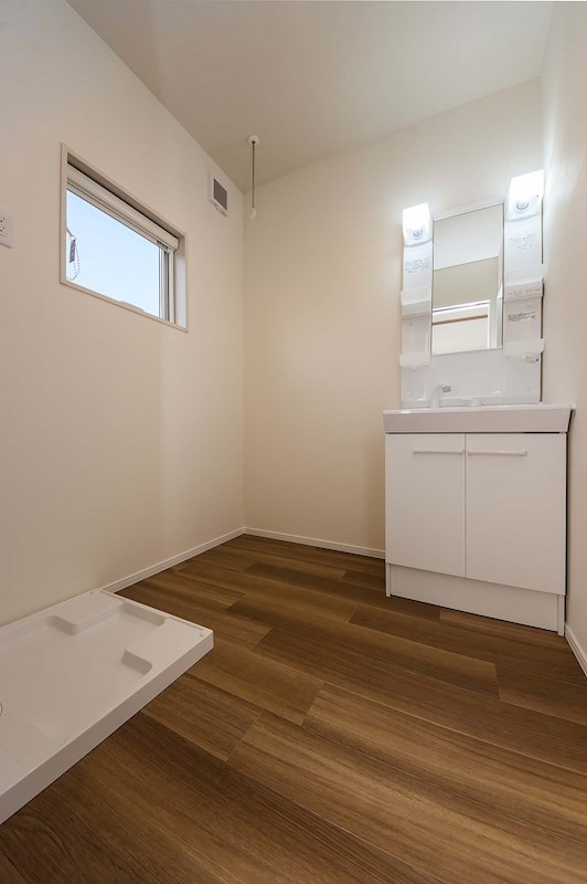 洗面設備　※別のお部屋の写真です。現状を優先致します。