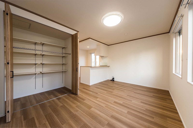 玄関　※別のお部屋の写真です。現状を優先致します。