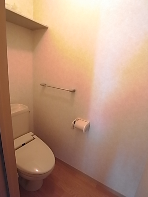 トイレ　ウォシュレット付