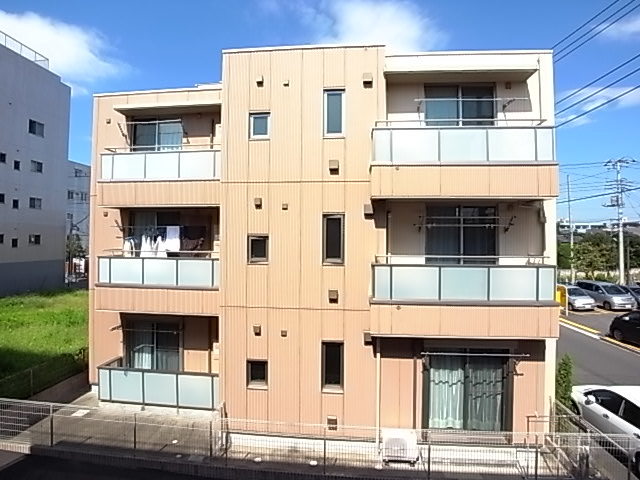 建物外観　積水ハウス施工のシャーメゾン