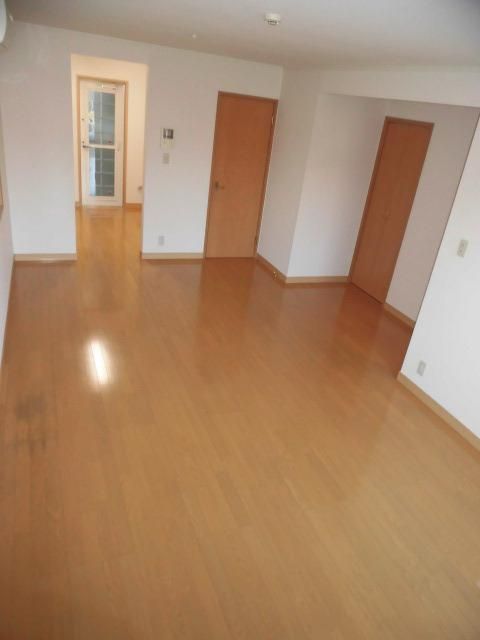 居室・リビング　広々したリビングです