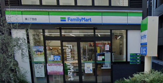 コンビニ　ファミリーマート（コンビニ）まで90m