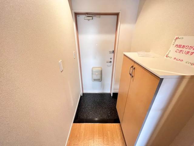 玄関　写真は現状を優先します。