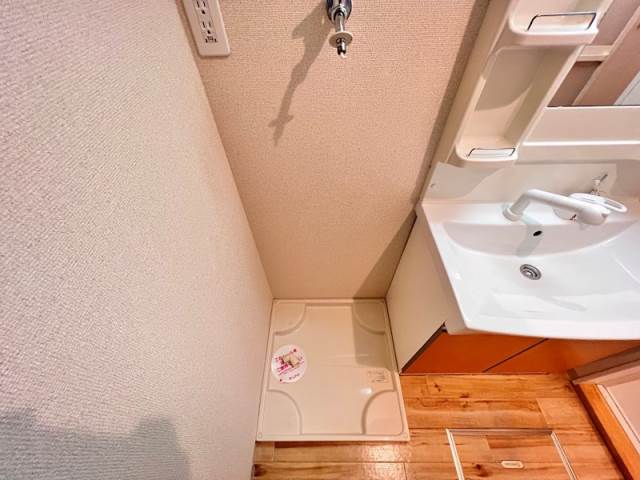 洗面設備　写真は現状を優先します。