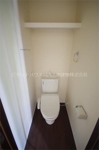 トイレ　温水洗浄便座