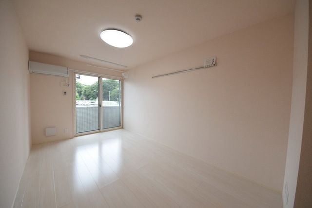 居室・リビング　お問合せはタウンハウジング蘇我店まで！※現地待合わせ相談可能