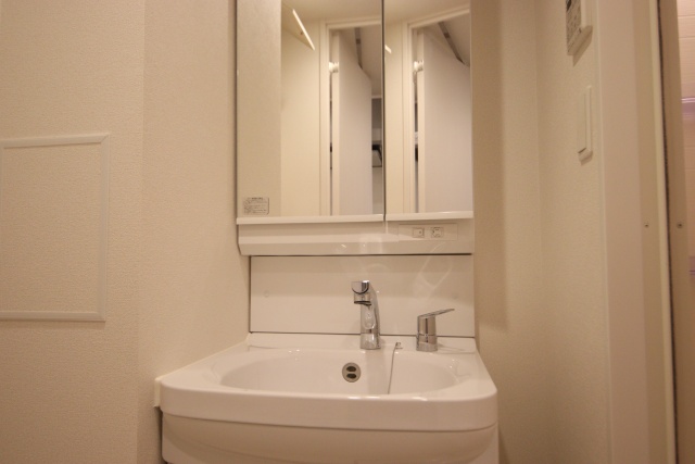 洗面設備　※別室の参考写真の為、現況優先です。