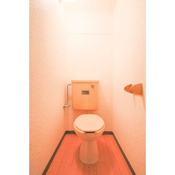 トイレ　同じ建物の別なお部屋