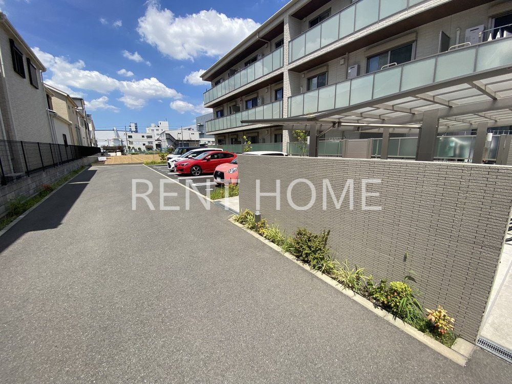 駐車場　駐車場