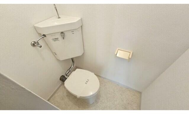 トイレ　落ち着いた色調のトイレです♪