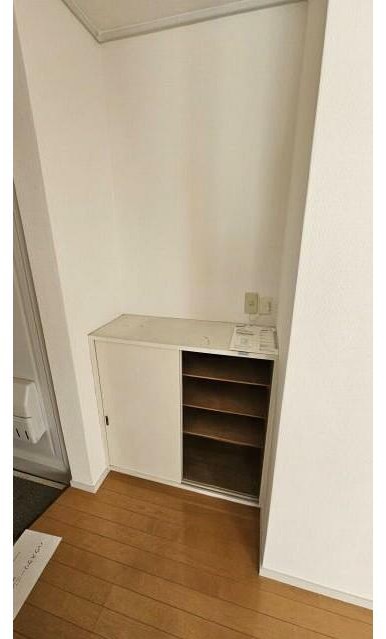 玄関　収納豊富なシューズボックスです♪