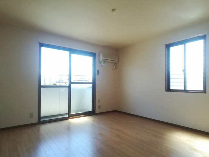 居室・リビング　リビング