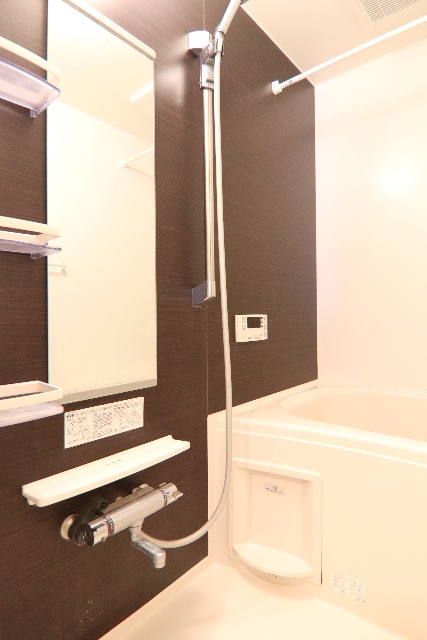 バス・シャワールーム　※別室の参考写真の為、現況優先です。