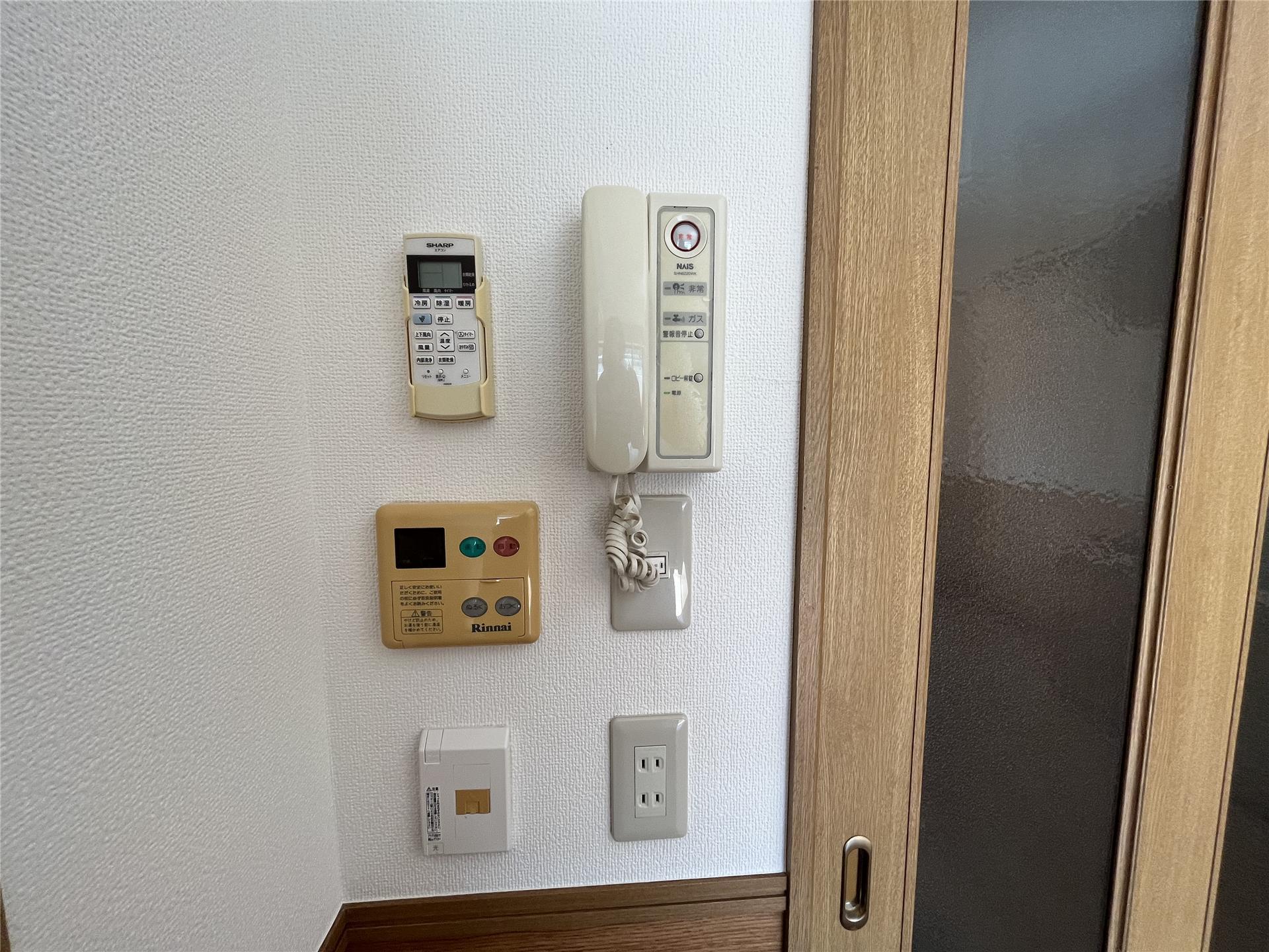 セキュリティ　来訪者と会話が出来るドアホンです