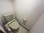 トイレ　温水洗浄便座付きのトイレです