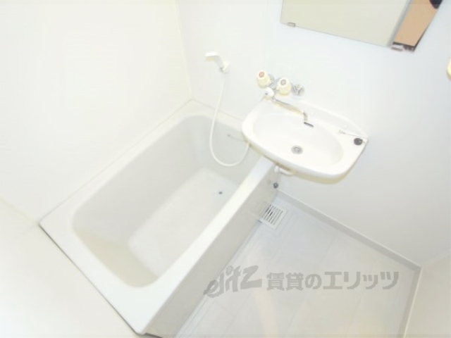 バス・シャワールーム　バス