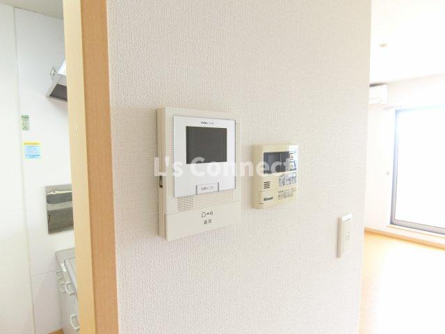 セキュリティ　突然の来客時もＴＶモニターホンでしっかり確認。