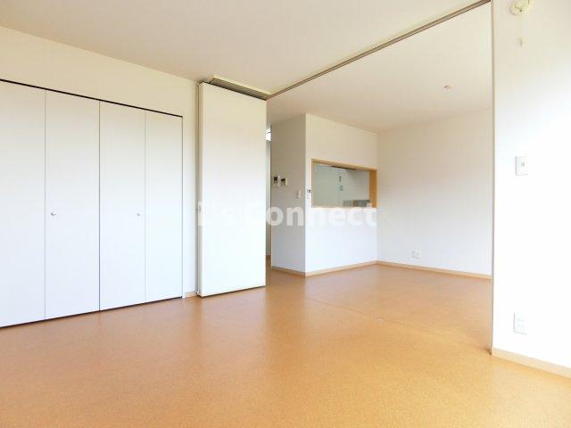 その他部屋・スペース　ＤＫと隣の洋室は可動式の扉で仕切って使えます。