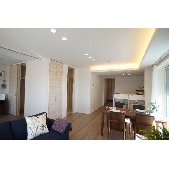 居室・リビング　※家具や装飾品は付属しません