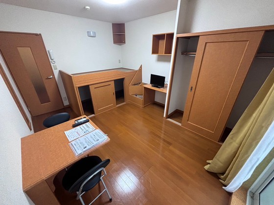 居室・リビング　※別部屋の写真です