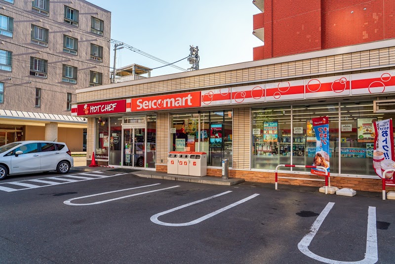 コンビニ　セイコーマート南8条西6丁目店（コンビニ）まで123m