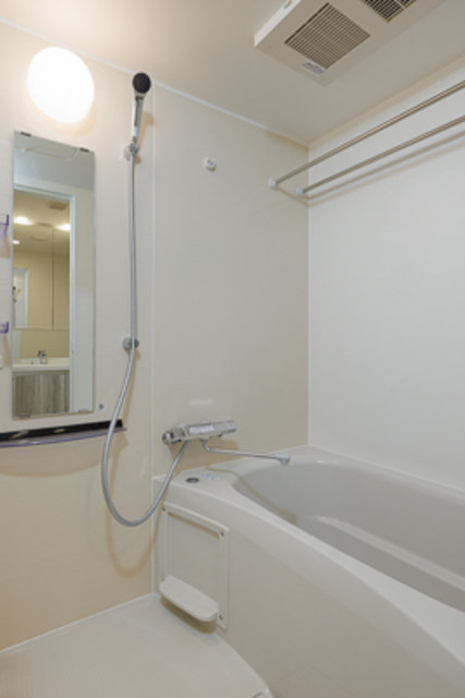 バス・シャワールーム　※写真は同タイプ住戸です。