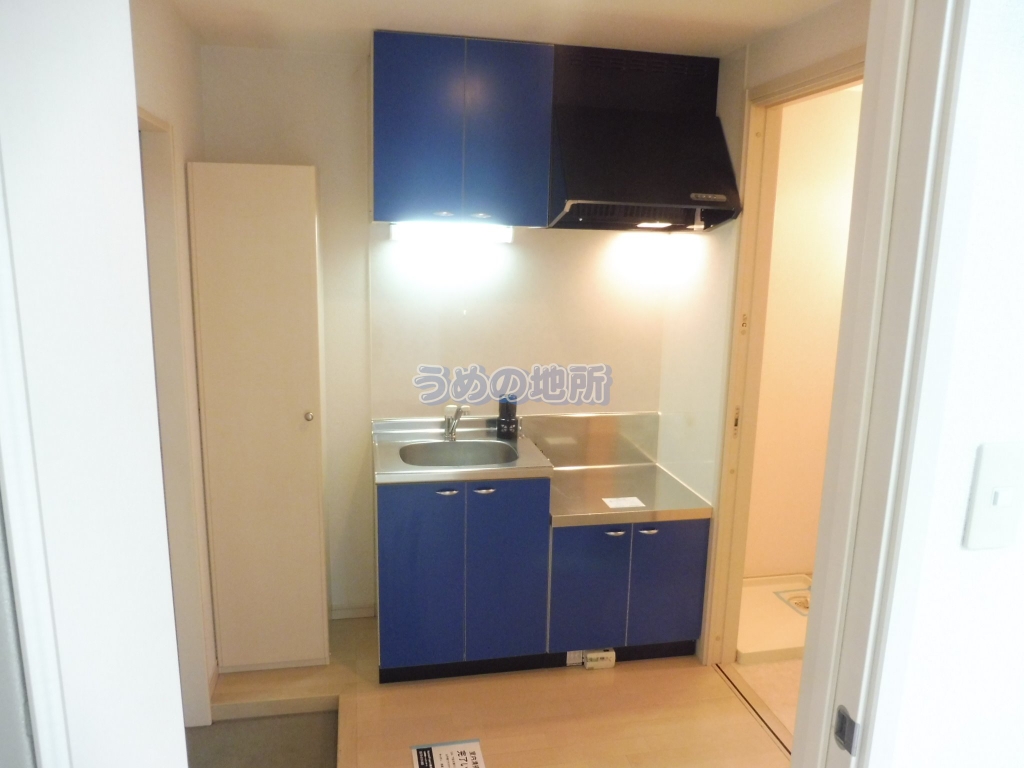 居室・リビング　キッチン　全体