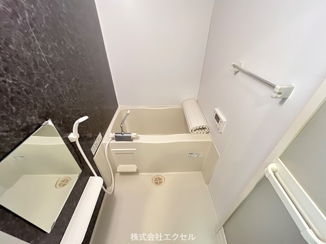 バス・シャワールーム　浴室乾燥完備の綺麗な浴室♪