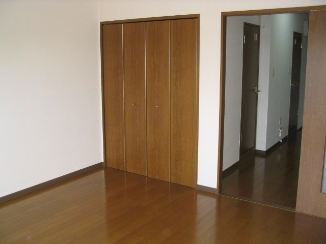 居室・リビング　※同タイプのお部屋です