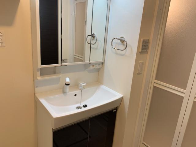 洗面設備　洗髪洗面化粧台