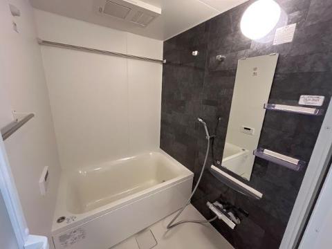 バス・シャワールーム　追い焚き浴室乾燥（イメージ）