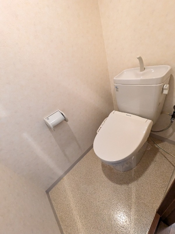 トイレ　トイレ