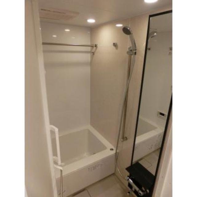 バス・シャワールーム　※写真は同タイプ住戸です。