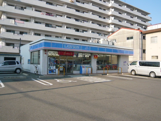 コンビニ　ローソン 吉塚五丁目店（コンビニ）まで268m