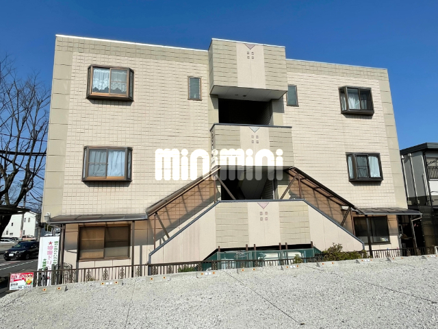 建物外観　南側外観