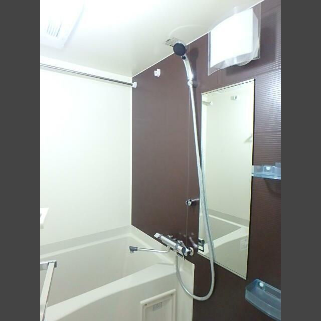 バス・シャワールーム　バスルーム