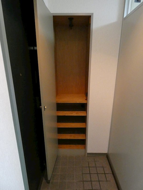 収納　シューズボックス