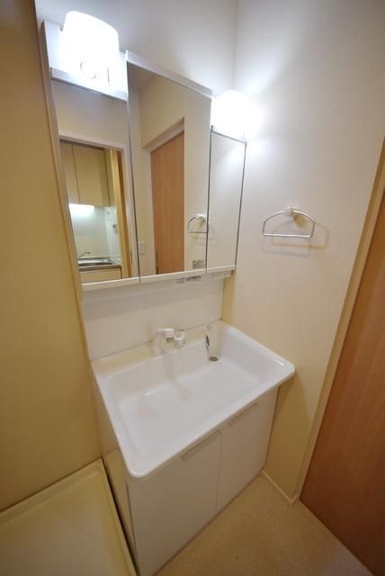 洗面設備　★三面鏡になりますよ★